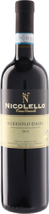 カーサ ヴィニコラ ニコレッロ ネッビオーロ ダルバ [2011] 750ml 赤